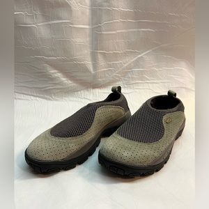 Women’s Salomon shoes